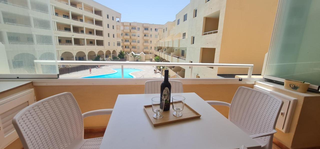 Vivienda Vacacional Marineda Sol Con Piscina El Medano エクステリア 写真
